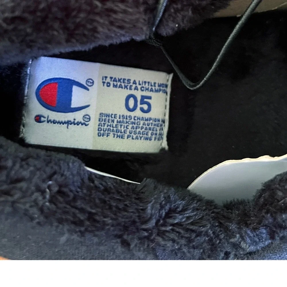 Champion University II Kids Slippers Black Scarlet CP100758Y Youth Size 5 NEW